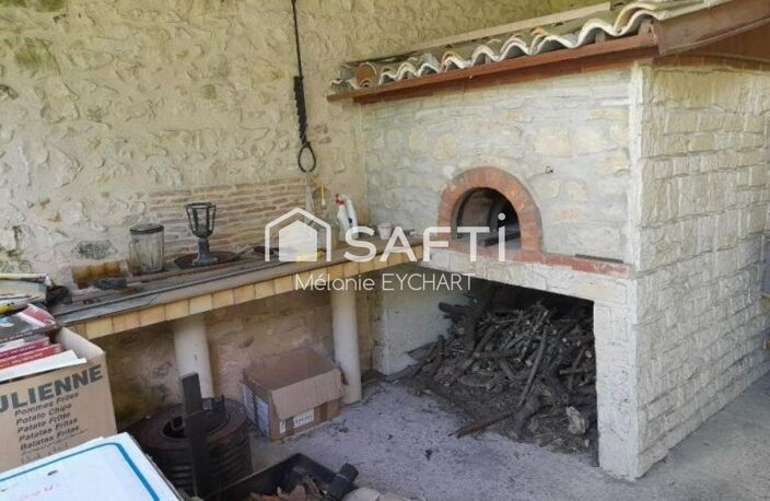 Maison ancienne pleine d'histoire du XVIII? siècle  265 m²  Terrain 3 945 m²  Grange, four à pain et chalet de jardin — photo 4
