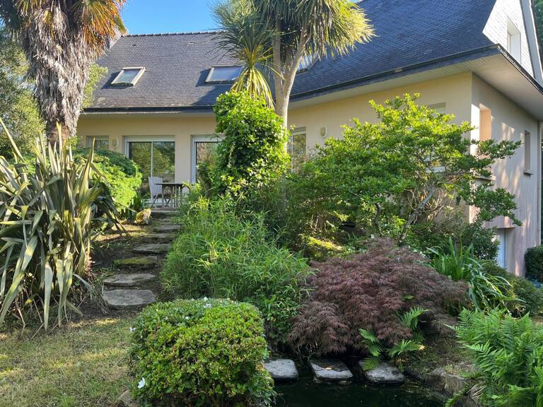 Maison de famille située à quimper avec sous sol et garage — photo 1