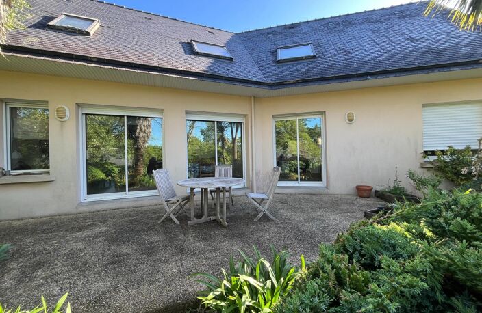 Maison de famille située à quimper avec sous sol et garage — photo 4