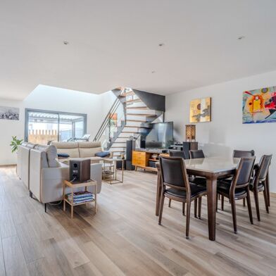 Maison 5 pièces 447525 €