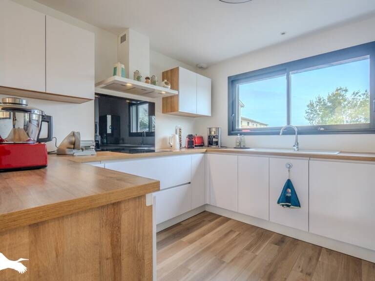 Contemporaine de 5 pièces principales — photo 1