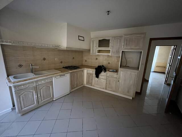 Maison de ville de 5 pièces principales — photo du bien