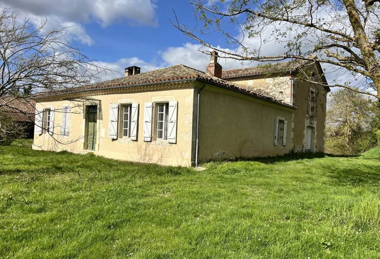Ferme (tte) de 3 pièces principales — photo 1