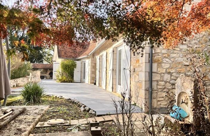 Maison en pierre de 6 pièces principales — photo 2