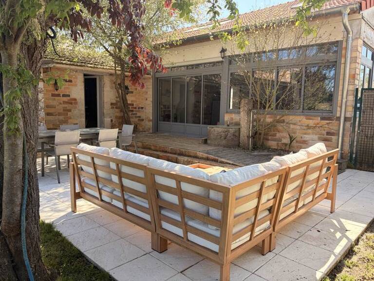 Maison en pierre de 4 pièces principales — photo 1