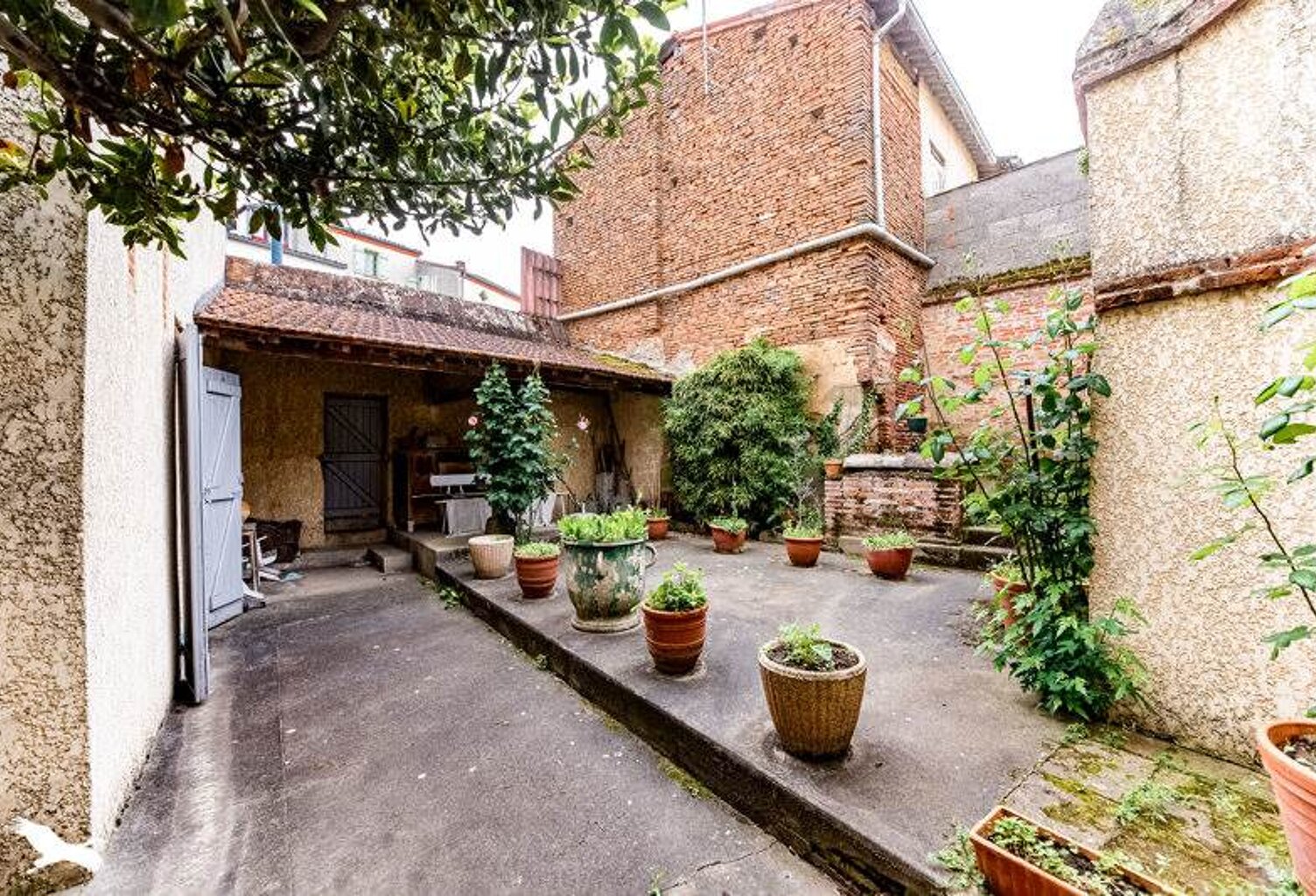 Maison de ville de 7 pièces principales — photo 1