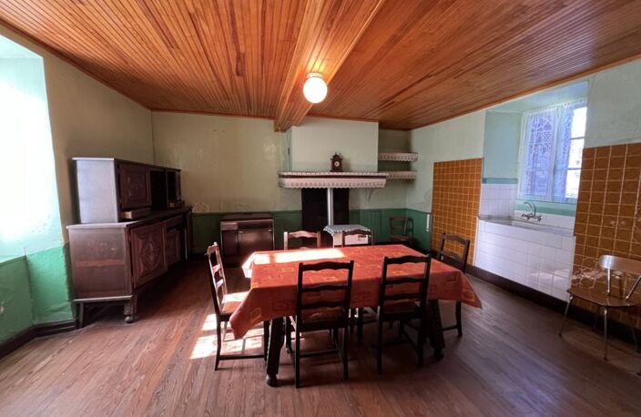 Maison en pierre de 8 pièces principales — photo 2