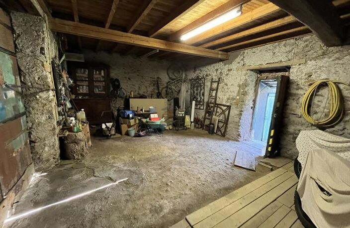 Maison en pierre de 8 pièces principales — photo 3