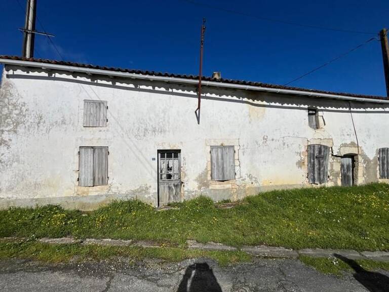 Charentaise de 4 pièces principales — photo 1