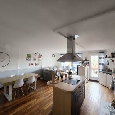 Appartement 4 pièces 276000 €