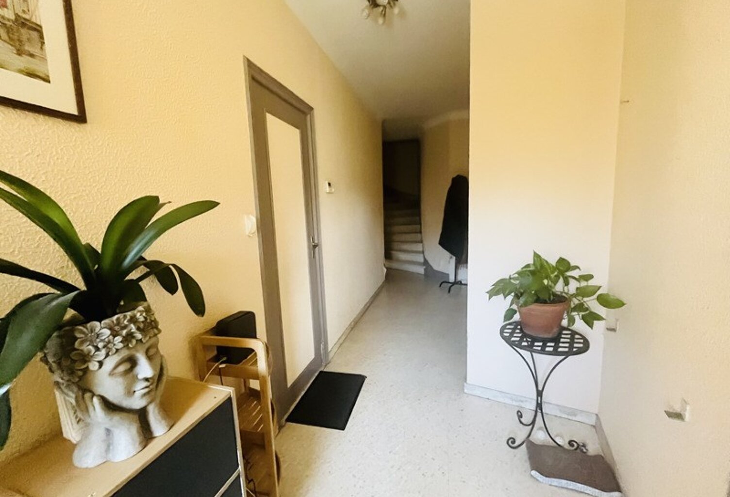 Maison de ville de 9 pièces principales — photo 1