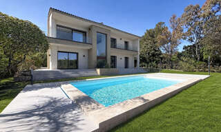 Maison 7 Pièces 182 m² à vendre à Roquebrune-sur-Argens (83380)