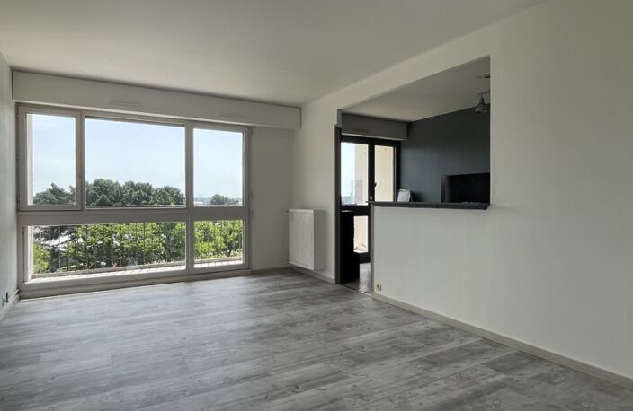 Vente appartement 3 pièces 67 m² Saint-Herblain (44800) — photo 2