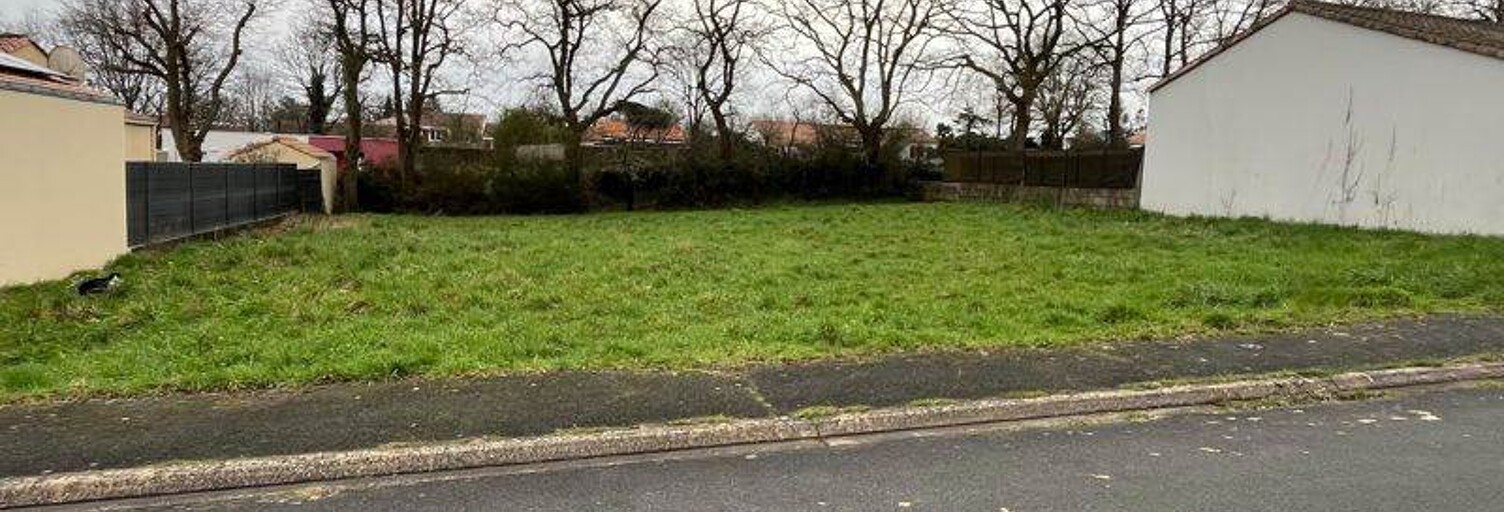 Terrain  732 m² à vendre à Dompierre-sur-Yon (85170)