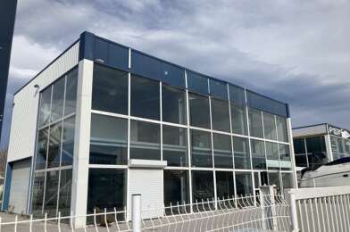 Commerce  407000 €