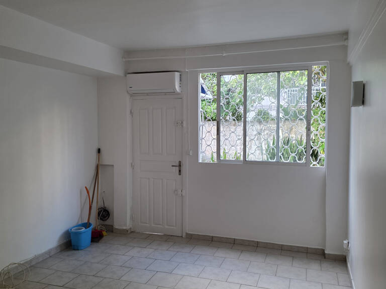 LES ABYMES DUGAZON APPARTEMENT T2 EN RDC SECURISE — photo 1