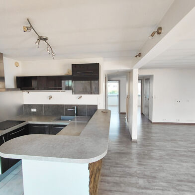 Appartement 4 pièces 154000 €