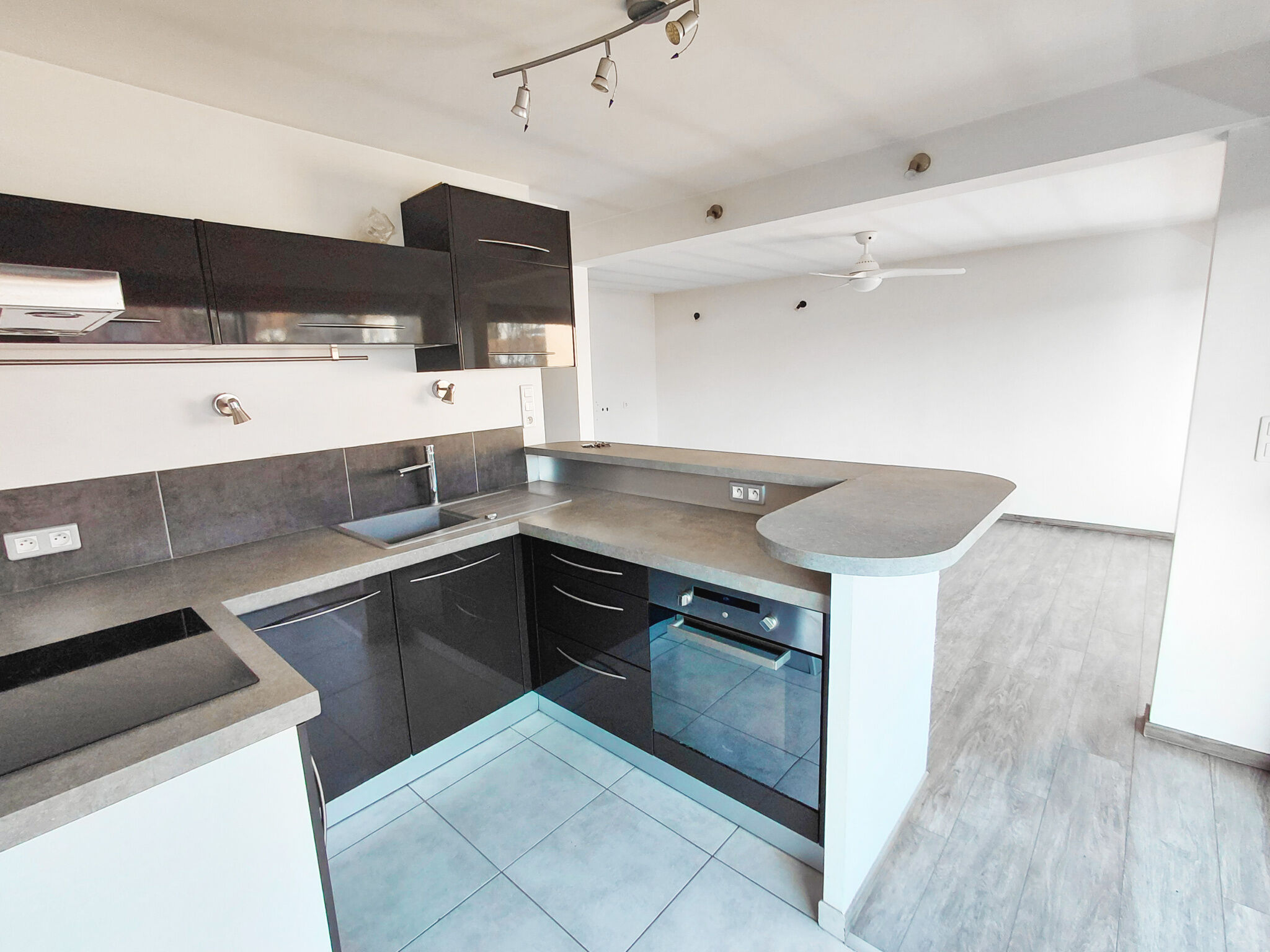 Appartement  T4 à vendre Aubenas 07200