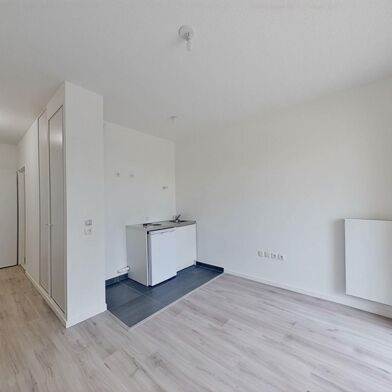 Appartement 1 pièces 776 €