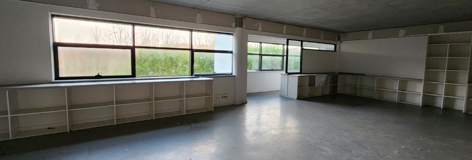 Bureau  280 m² à louer à Hesdin-l'Abbé (62360)