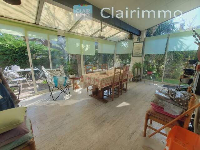 Maison de plain-pied à vendre  Rognac  120 m²  Terrain 416 — photo du bien