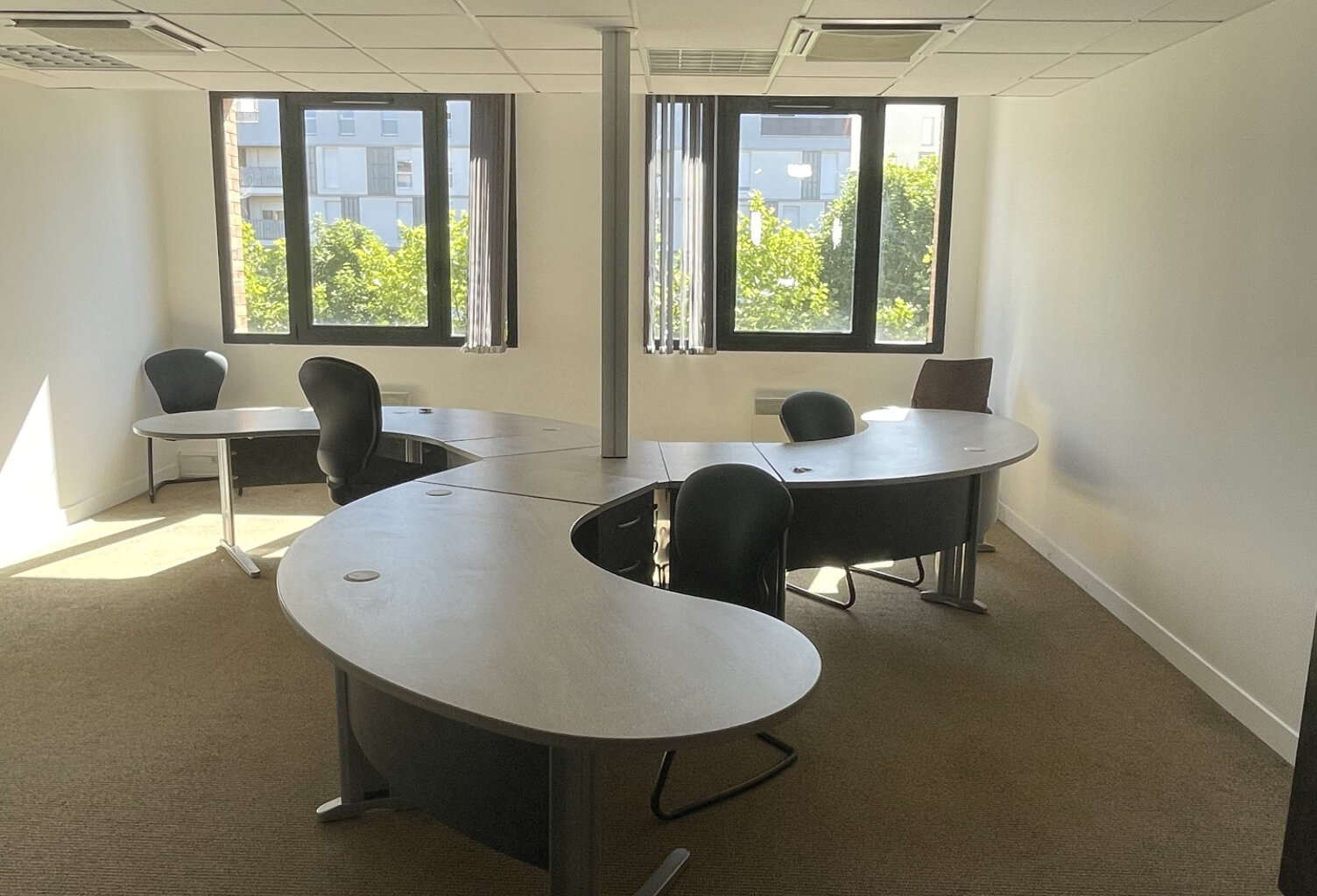 47 m2 EVRY- PARC ELYSEE — photo 1