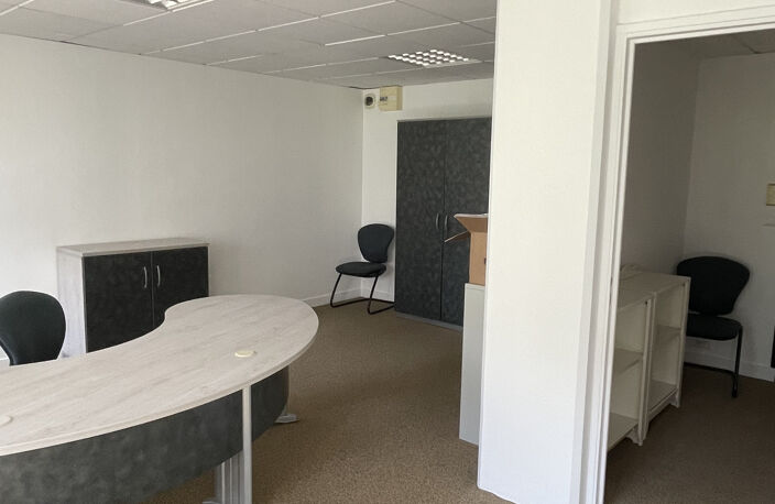 47 m2 EVRY- PARC ELYSEE — photo 3