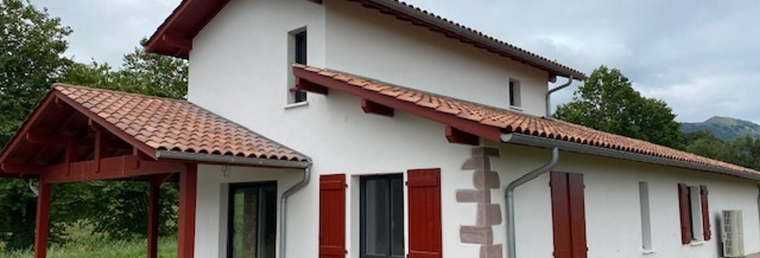 Maison 5 Pièces 120 m² à louer à Hélette (64640)