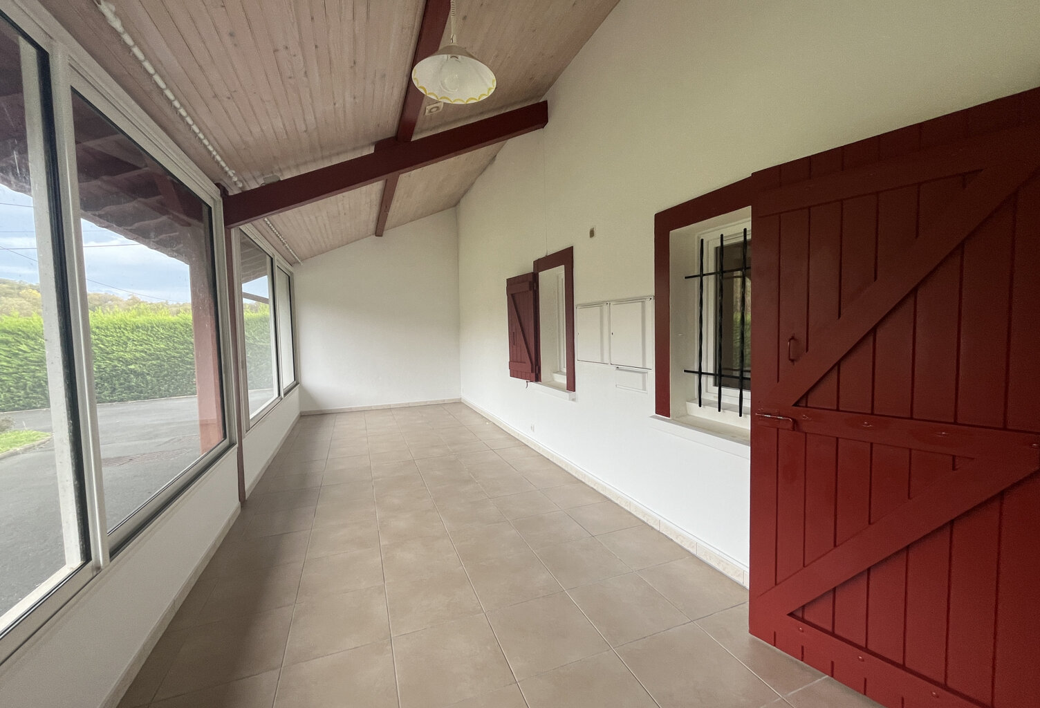 Maison composée de 2 logements à vendre à UHART-CIZE. — photo 1