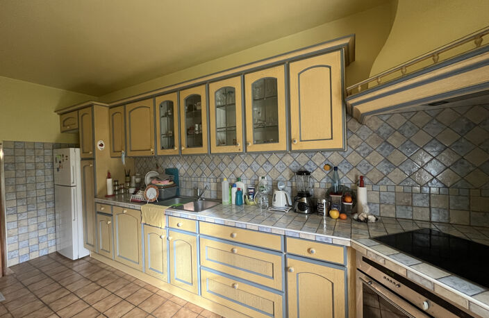 Maison composée de 2 logements à vendre à UHART-CIZE. — photo 2