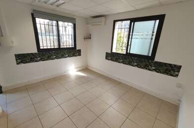 Bureau 1 pièces 375 €