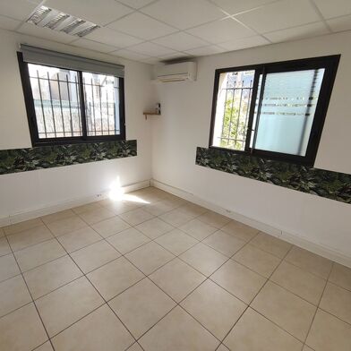 Bureau 1 pièces 375 €