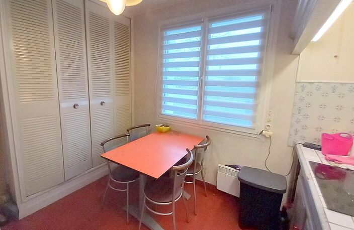 Maison 7 pièces avec terrasse et jardin  - à 5' du centre-ville de Laval (53) — photo 4