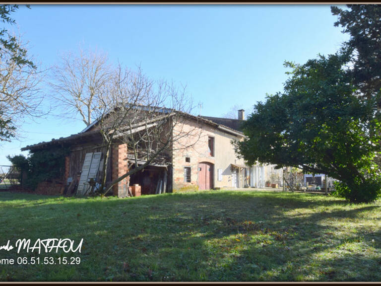 A vendre Maison 130 m2 à rénover sur un terrain constructible d'environ 700 m2 - 11320 — photo 1