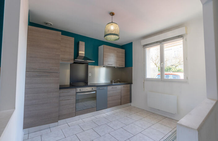 Vente appartement 5 pièces 82 m² Troyes (10000) — photo 4