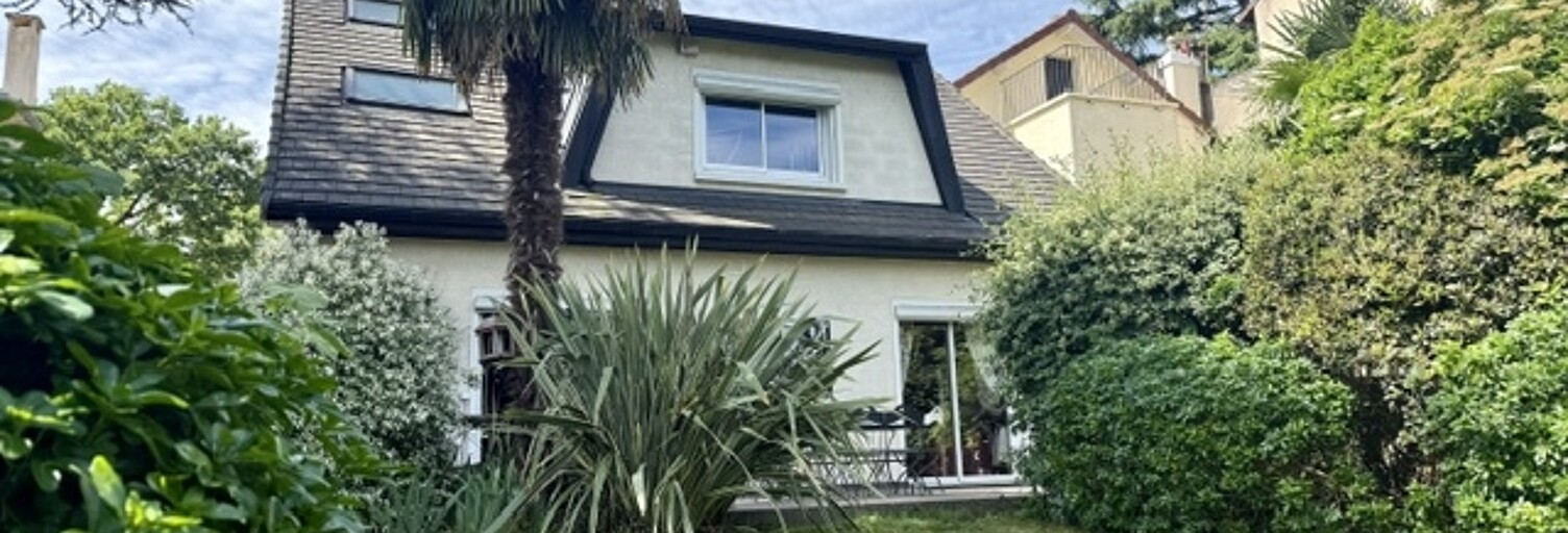 Maison 7 Pièces 210 m² à vendre à Garches (92380)