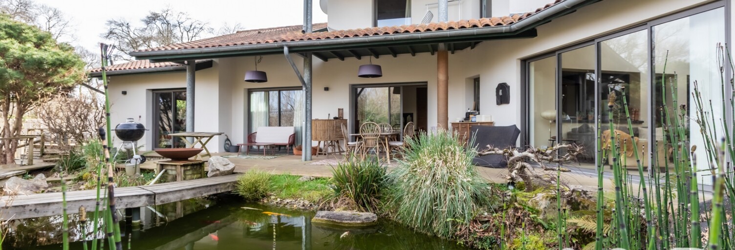 Maison 8 Pièces 244 m² à vendre à Bassussarry (64200)