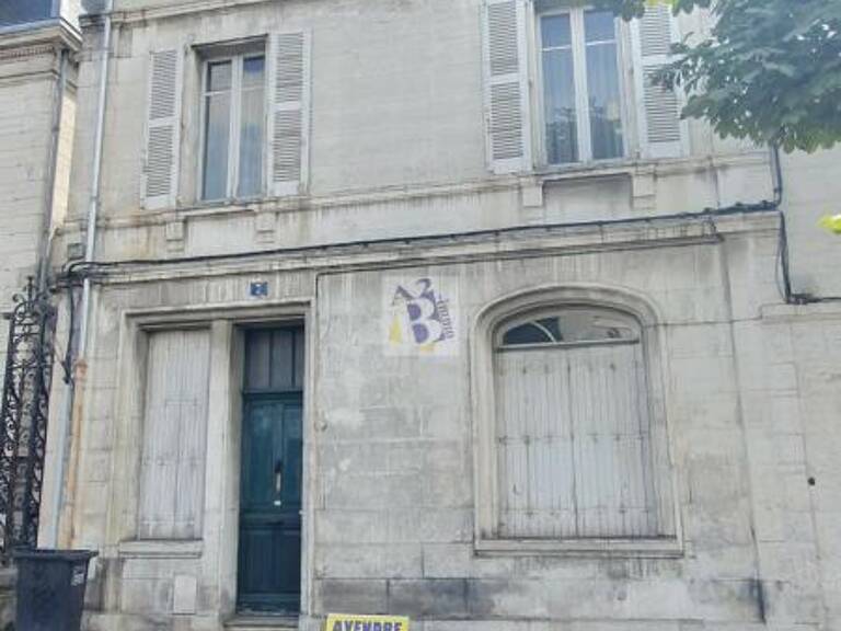 ANGOULEME proche gare, maison de ville, 3 chambres, jardin — photo 1