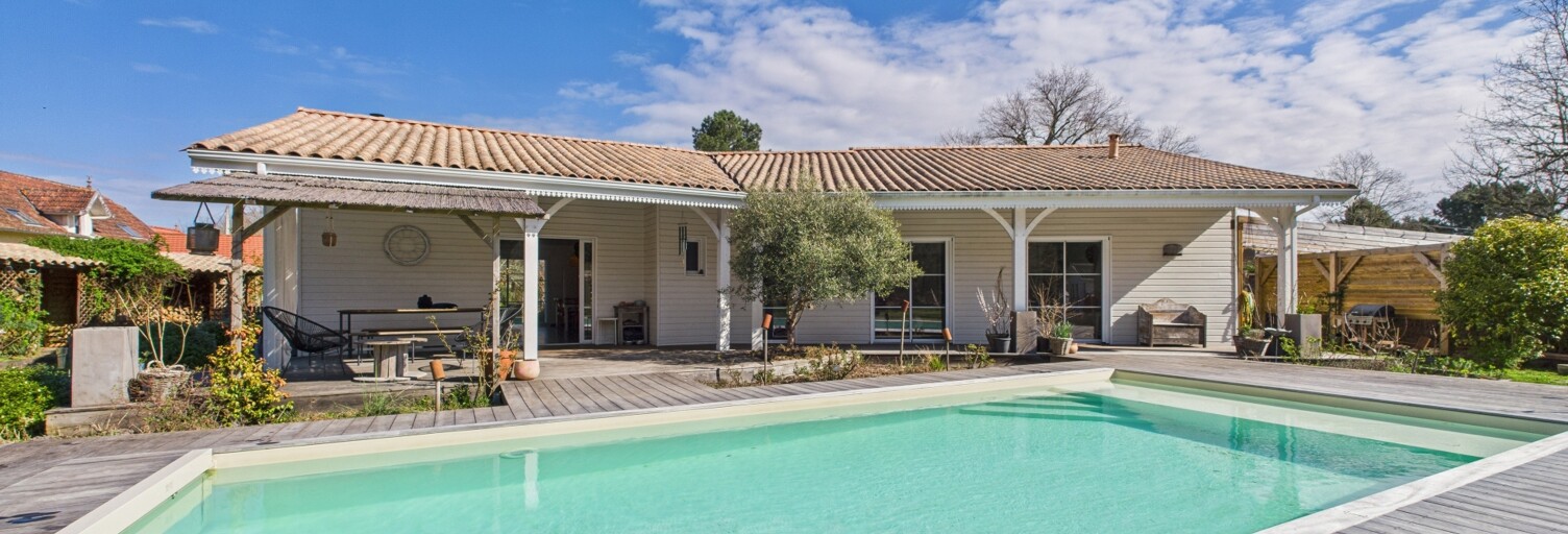 Maison 7 Pièces 140 m² à vendre à Salles (33770)