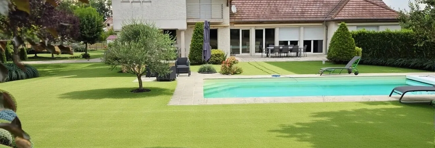 Maison 9 Pièces 274 m² à vendre à Cussey-sur-l'Ognon (25870)