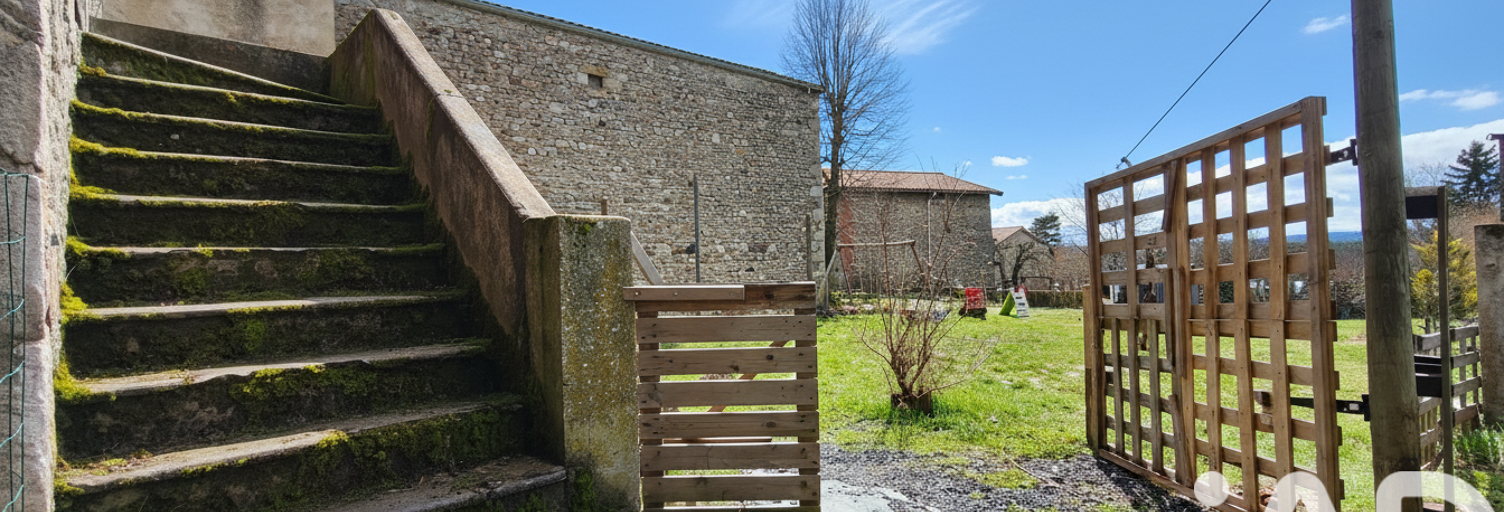 Maison 5 Pièces 128 m² à vendre à Saint-Pierre-du-Champ (43810)