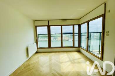 Appartement 3 pièces 2500 €