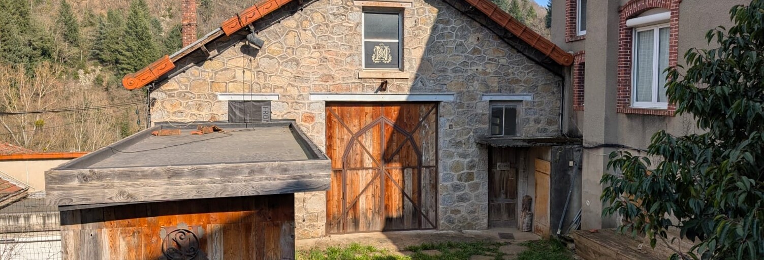 Maison 8 Pièces 434 m² à vendre à Saint-Martin-de-Valamas (07310)