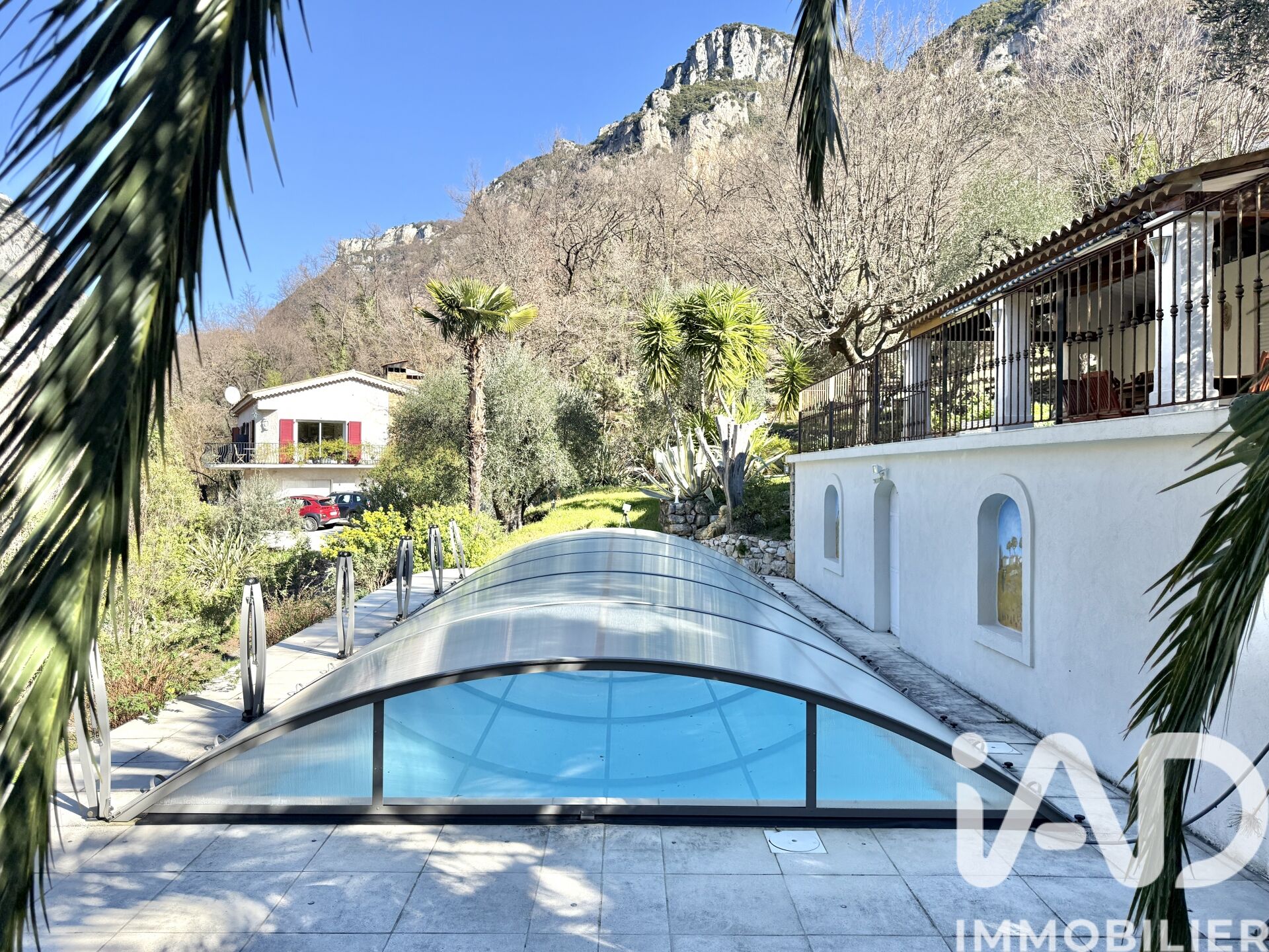 Tourrettes-Sur-Loup - 190m² - 8p. - 5ch.