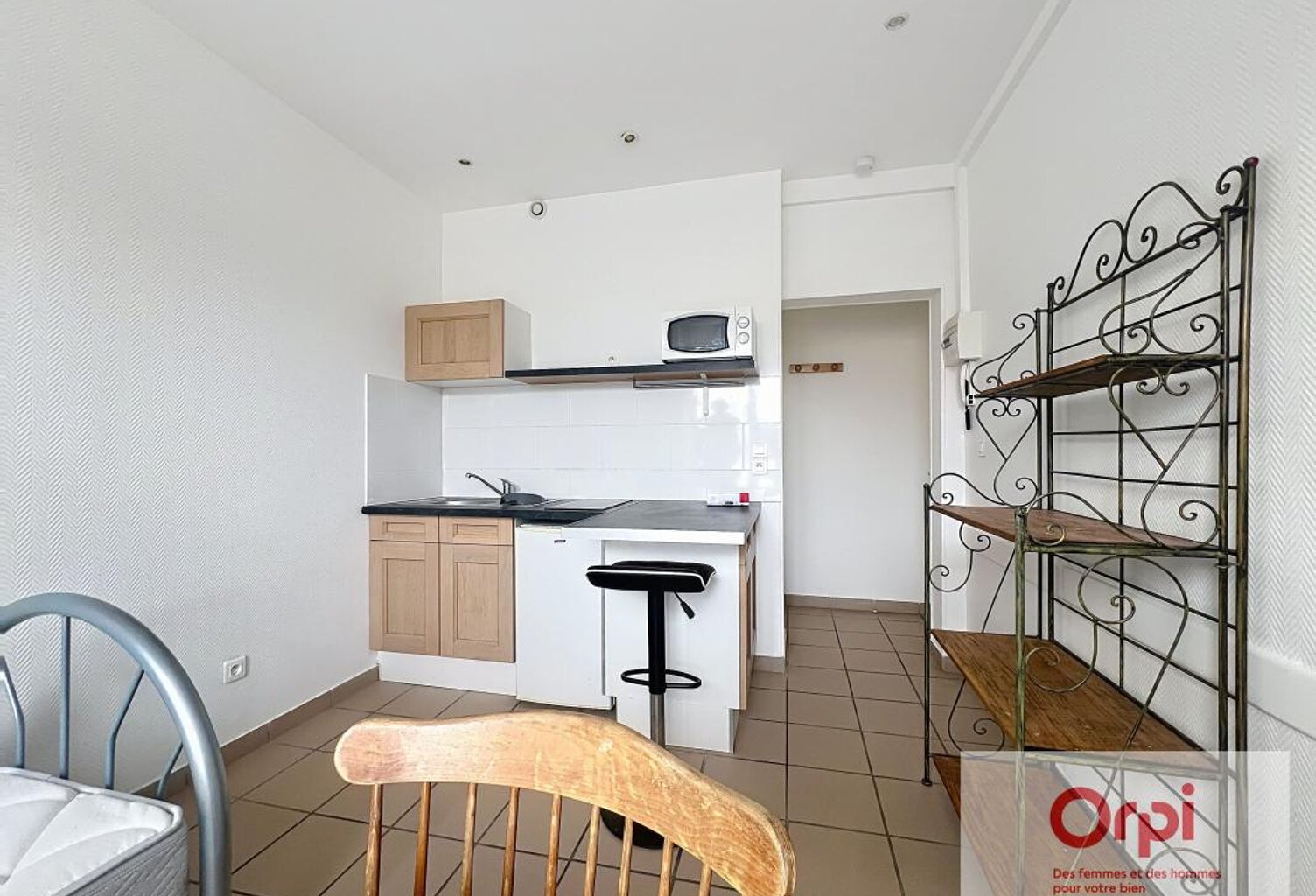 Appartement  studio meublé À Louer — photo 1