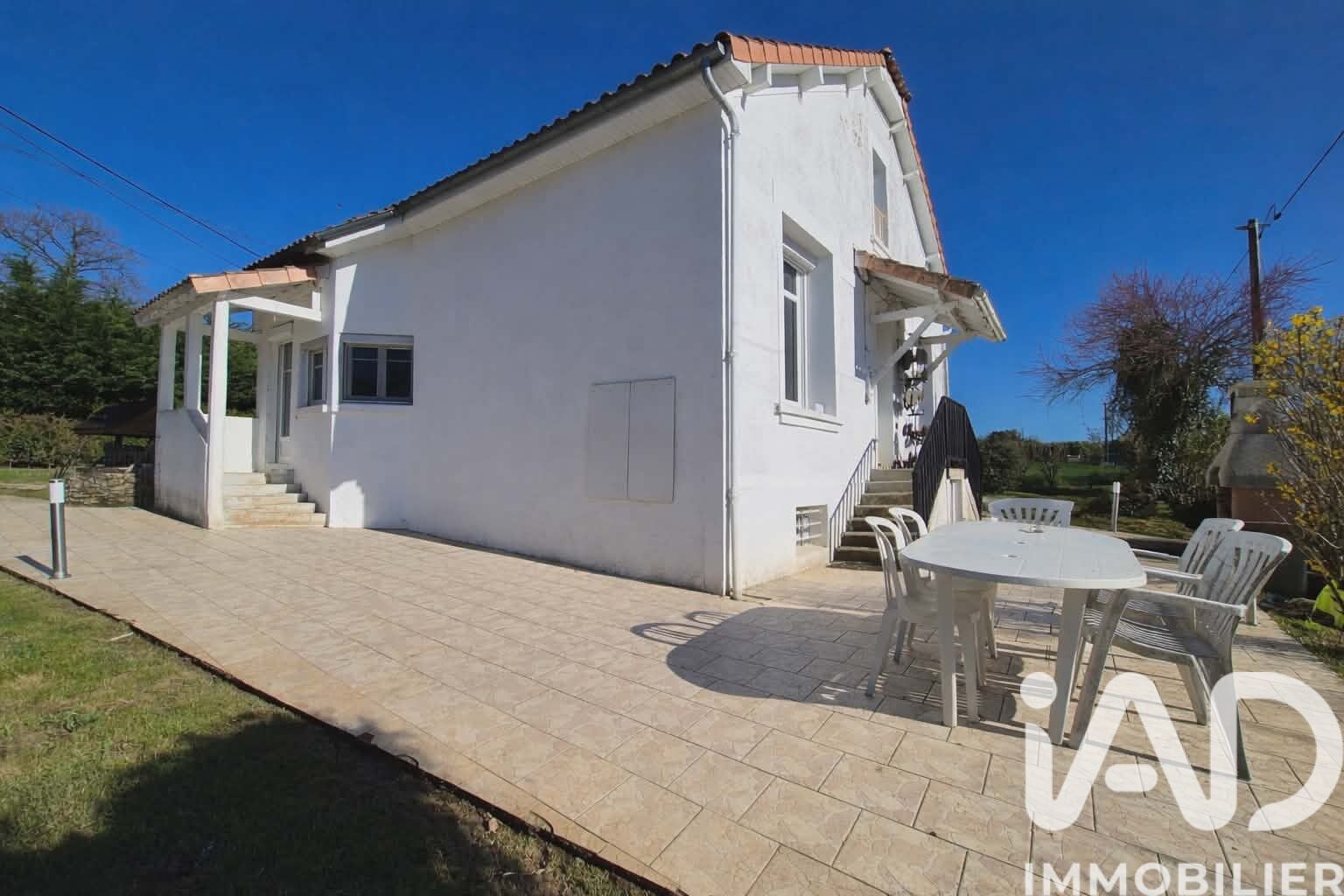 Couhe - 80m² - 4p. - 2ch.