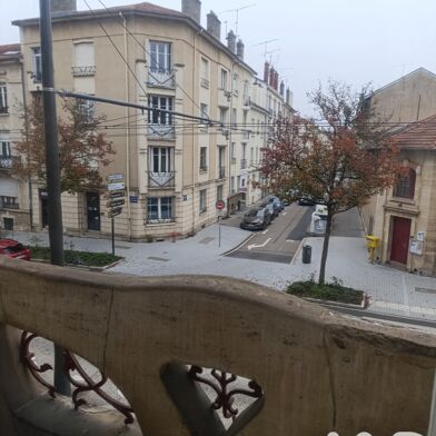 Appartement 4 pièces 196000 €