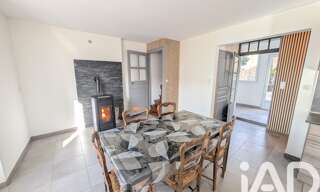 Immeuble  211 m² à vendre à Lussac-les-Châteaux (86320)