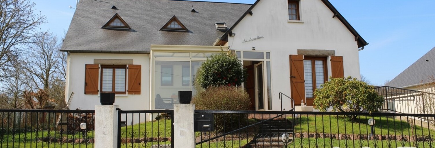 Maison 8 Pièces 148 m² à vendre à Ambrières-les-Vallées (53300)