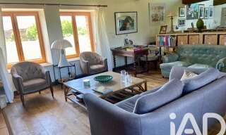 Maison 6 Pièces 210 m² à vendre à La Vineuse sur Fregande (71250)